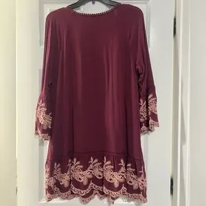 Forever 21 Burgundy and blush pink dress! Size L! Cute and comfy dress!
